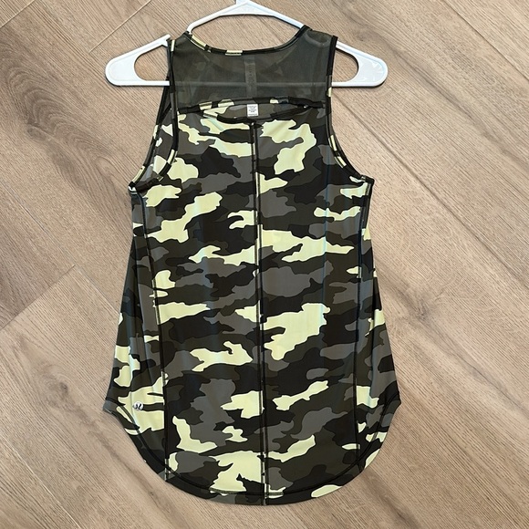 Lululemon Sculpt Tank
Heritage 365 Camo Crispin Green Multi / Medium Olive - Picture 2 of 4